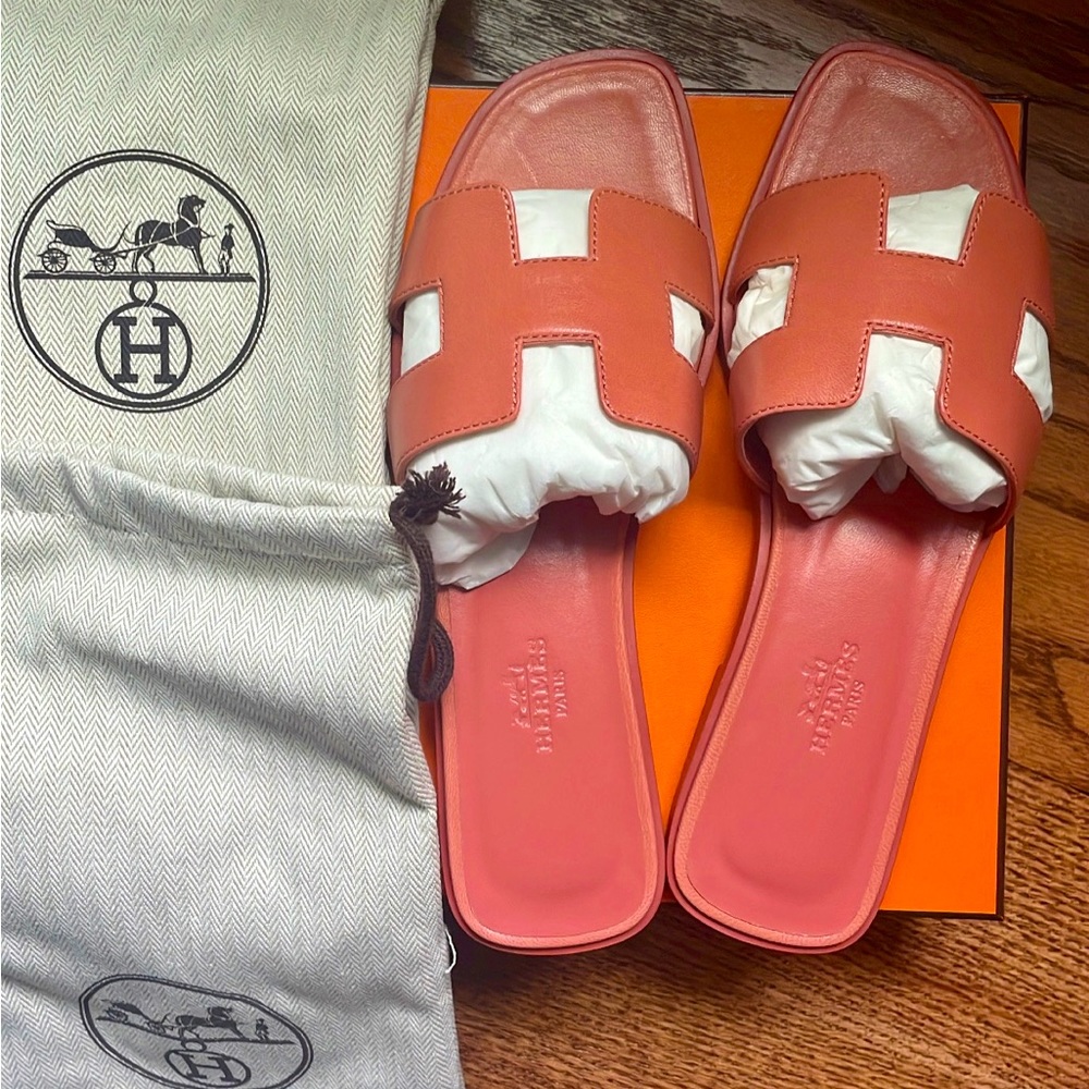 Hermes Oran Size 7 Rouge Blush